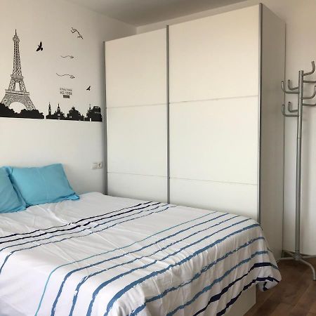 Apartamento Estudio Loft En El Centro Para 3 O 4 Personas Cama Doble Y Sofa Cama Check In A Partir De Las 15 Y 30 Min Pm Y Check Out Hasta Las 11 Y 30 Pm Con Wifi Normalmente No Se Puede Adelantar El Check In Торремолинос Экстерьер фото
