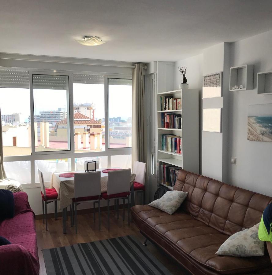Apartamento Estudio Loft En El Centro Para 3 O 4 Personas Cama Doble Y Sofa Cama Check In A Partir De Las 15 Y 30 Min Pm Y Check Out Hasta Las 11 Y 30 Pm Con Wifi Normalmente No Se Puede Adelantar El Check In Торремолинос Экстерьер фото