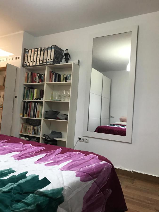 Apartamento Estudio Loft En El Centro Para 3 O 4 Personas Cama Doble Y Sofa Cama Check In A Partir De Las 15 Y 30 Min Pm Y Check Out Hasta Las 11 Y 30 Pm Con Wifi Normalmente No Se Puede Adelantar El Check In Торремолинос Экстерьер фото